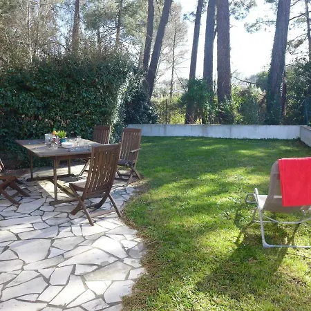 Holiday Home Clos du Sabaou *